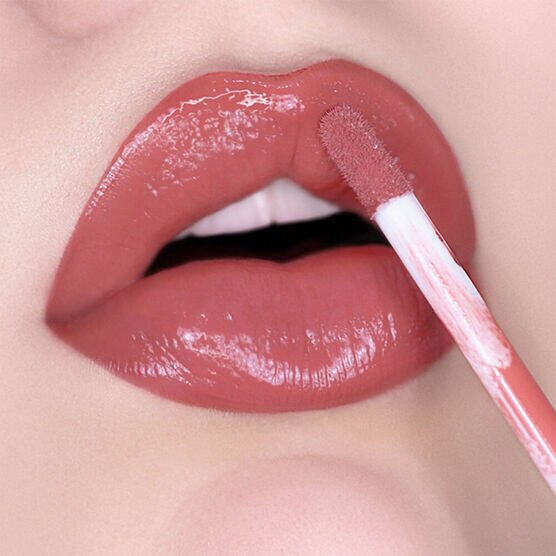 TAVARES    GLOSS         LIPS MARIN
